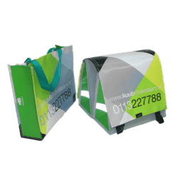 Fietstas met bedrijfslogo – Kuub Makelaars